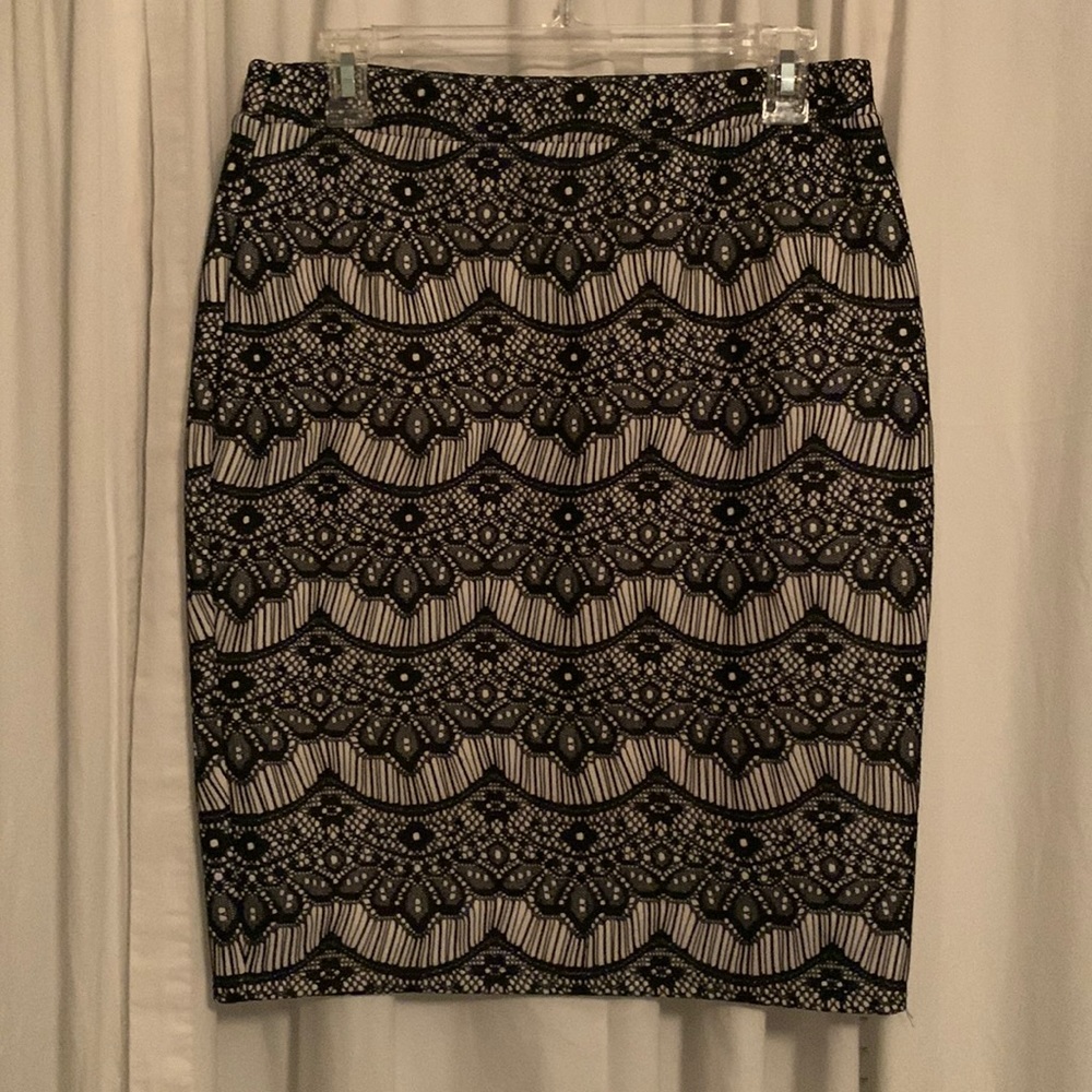 Black and white lace pencil skirt